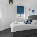 Luxury 2 Bedroom Apartment B5 Near China Town & O2